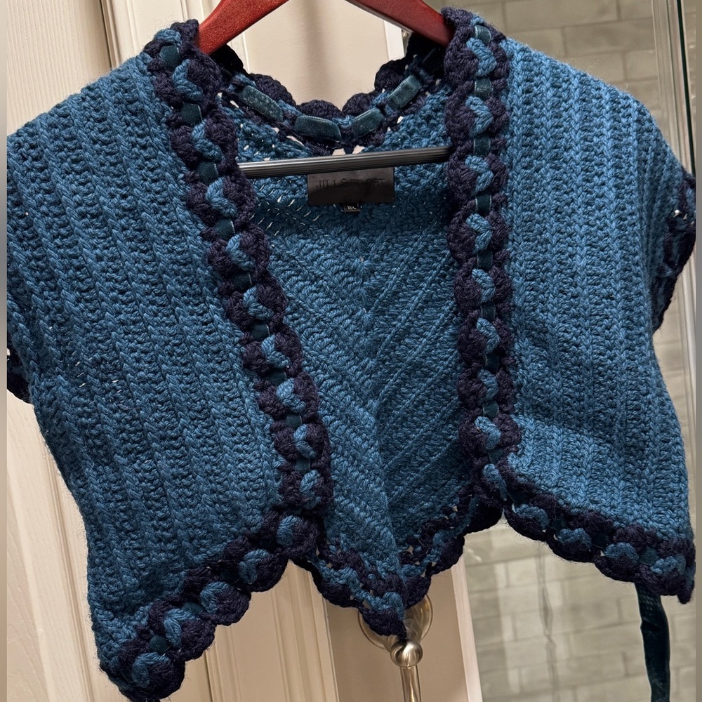 Jill Stuart Vintage Cropped Bolero Vest. Size M/L